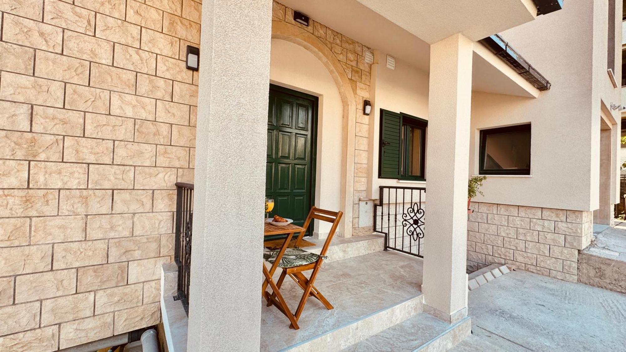 Onix Apartment Split Exterior photo